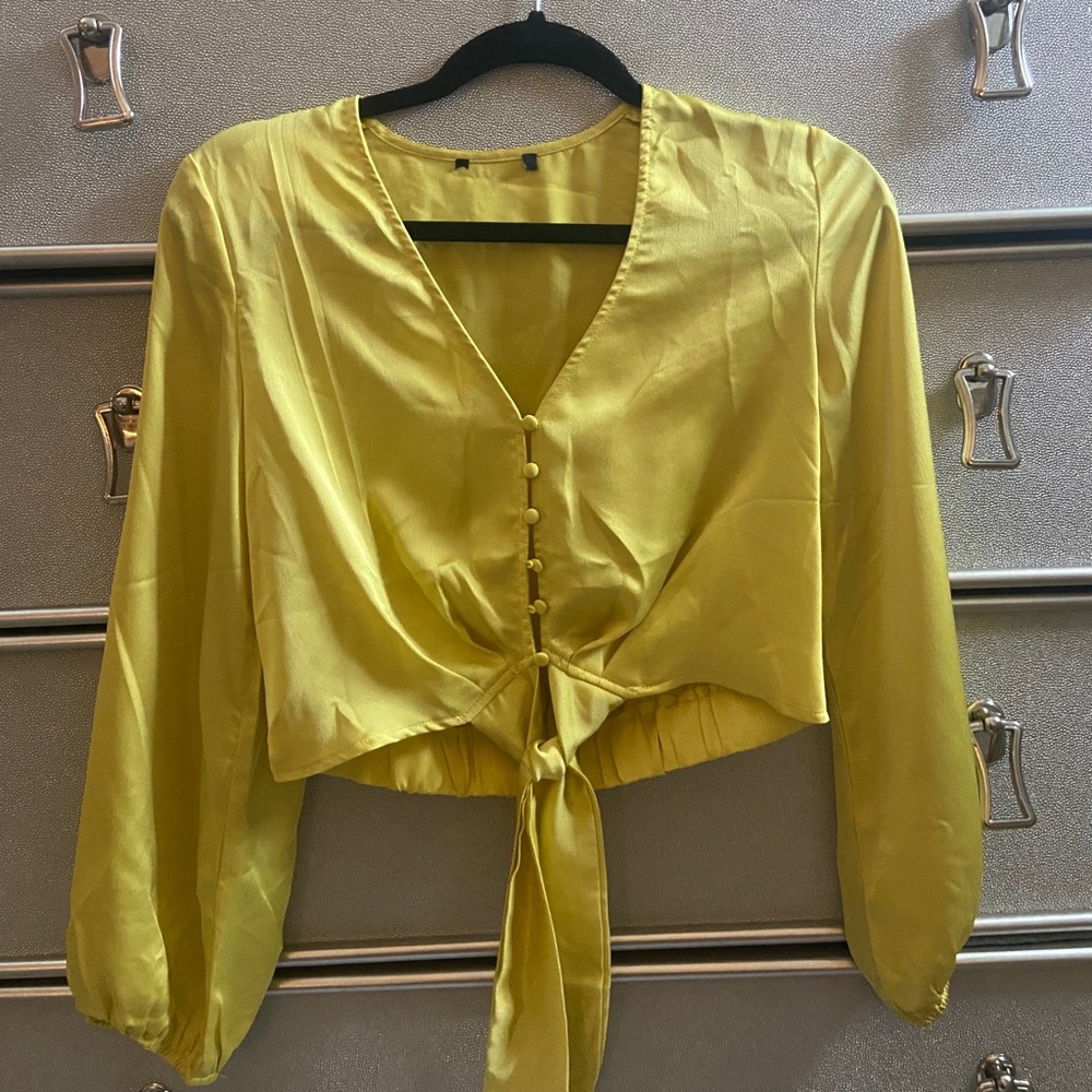 Cropped blouse